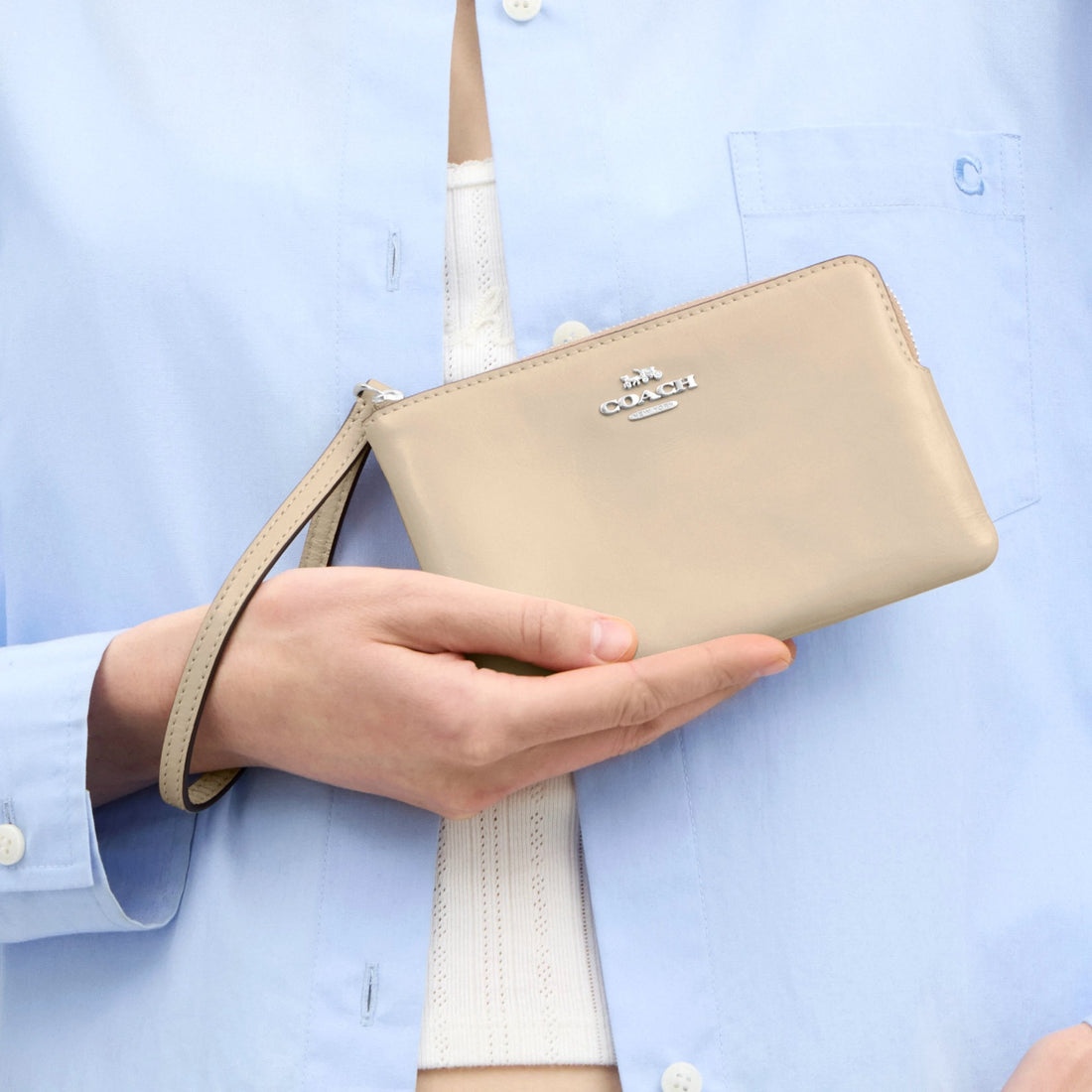 Coach Corner Zip Wristlet - Silver/Ivory