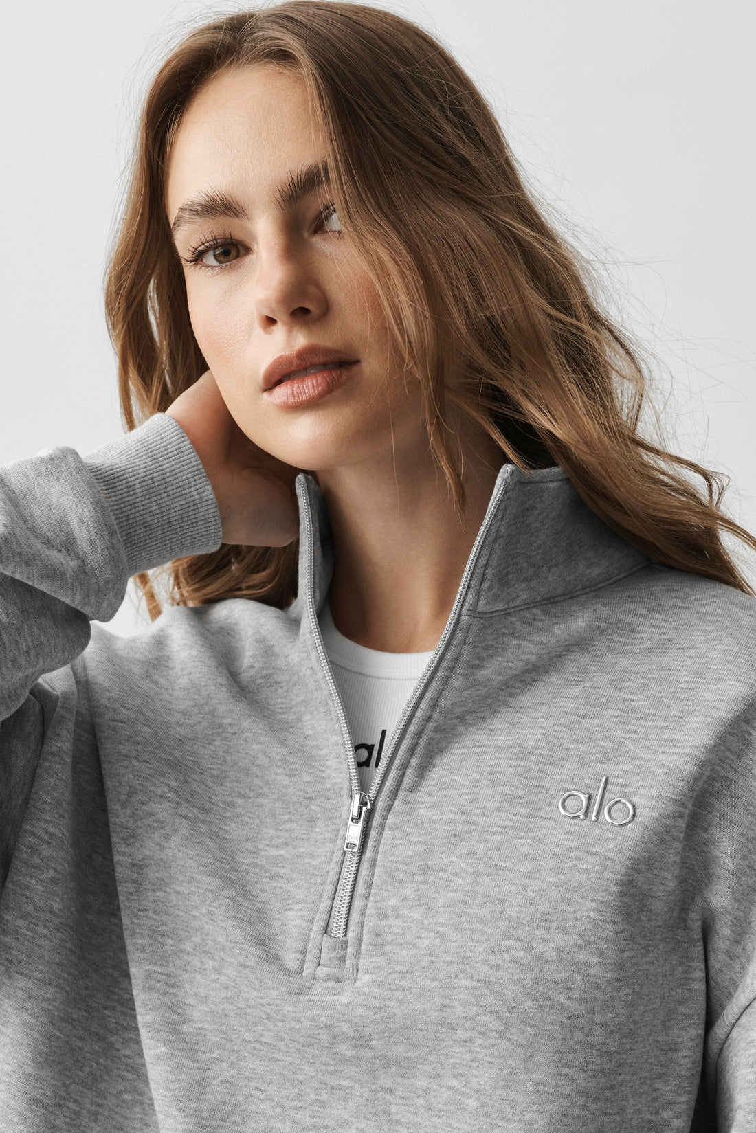 Alo Yoga Accolade 1/4 Zip Pullover - Athletic Heather Grey