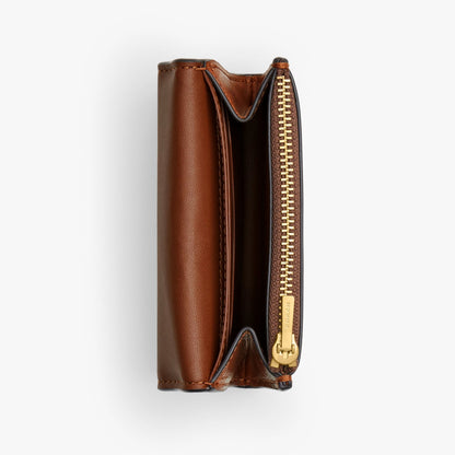 Coach Essential Flap Card Case In Loved Leather - Brass/Brown