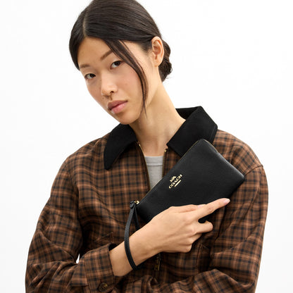 Coach Large Corner Zip Wristlet - Gold/Black