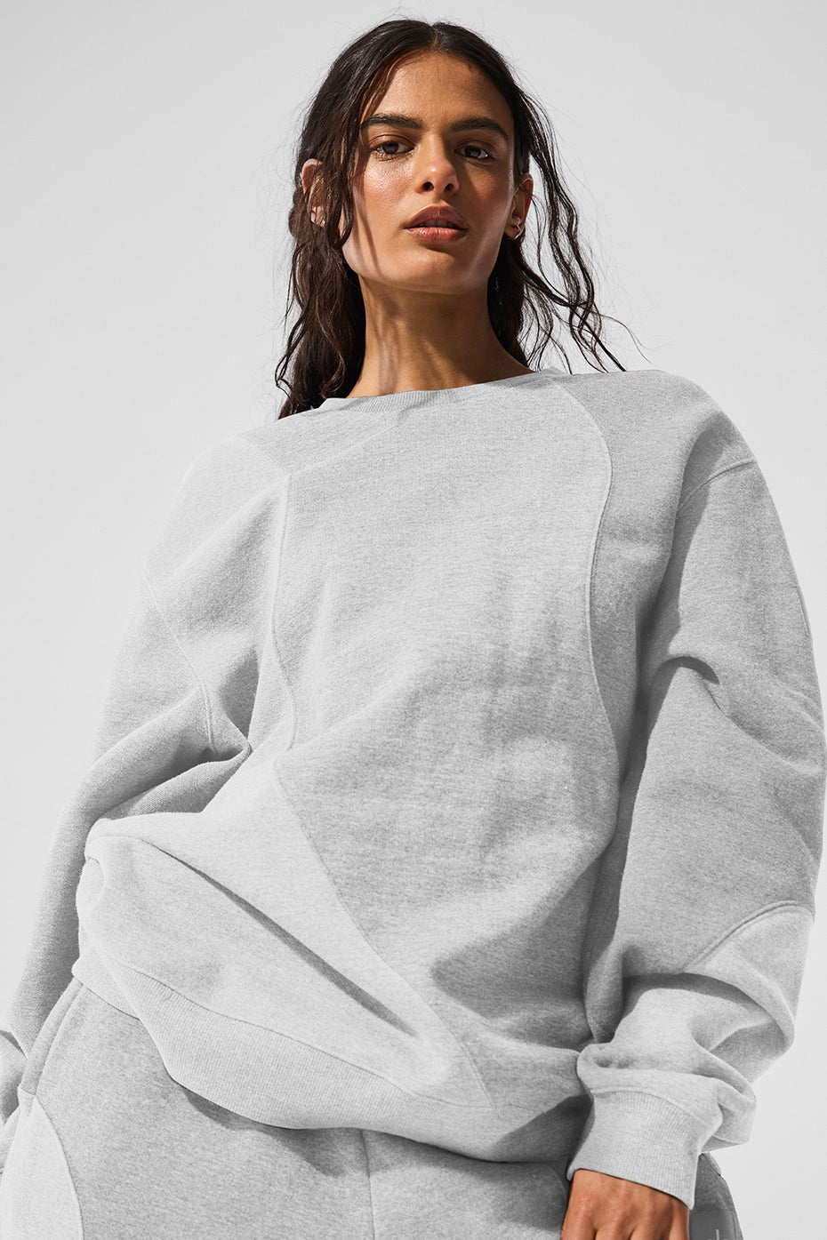 Alo Yoga Make Waves Crew Neck Pullover - Athletic Heather Grey Tonal