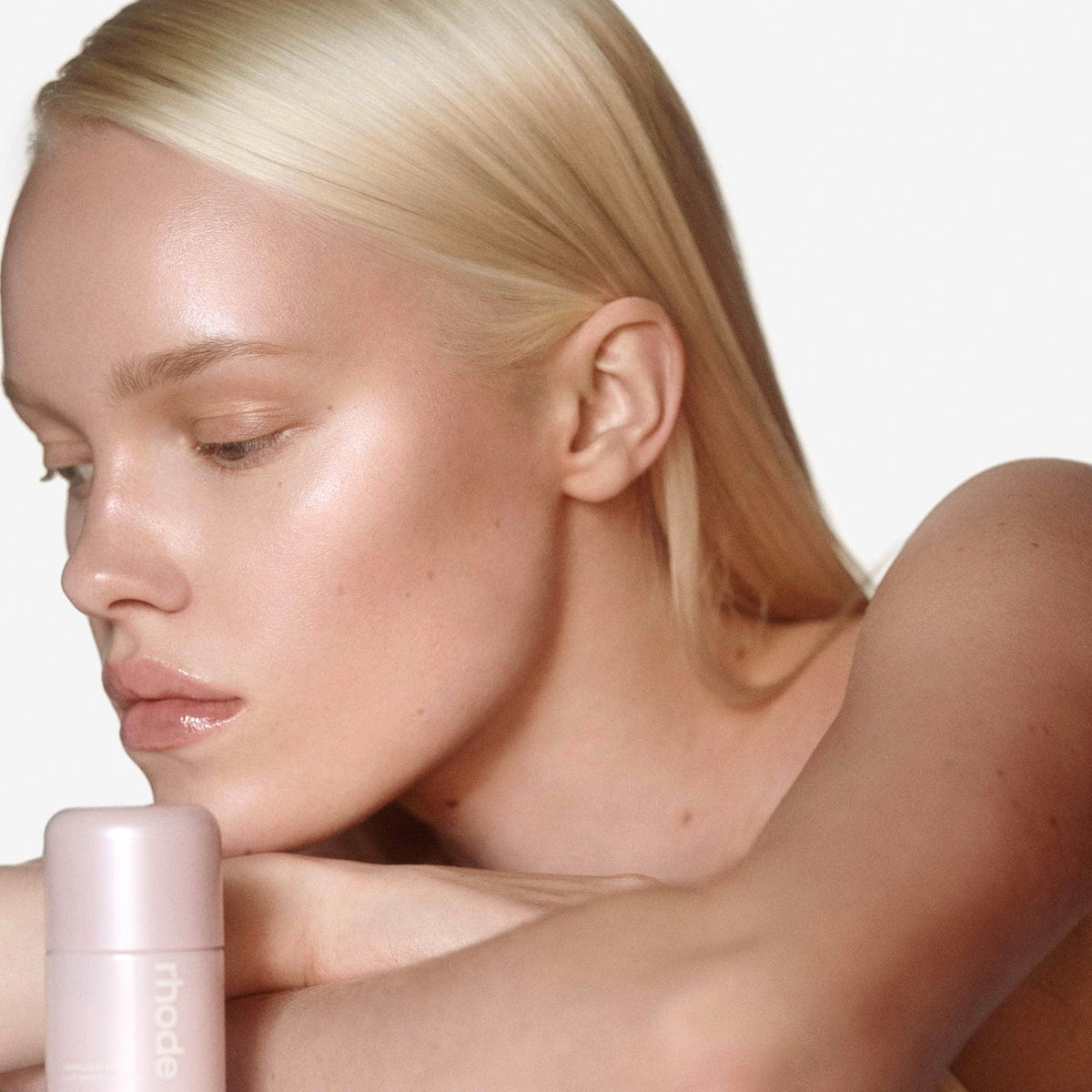 Rhode Highlight Milk Multipurpose Luminizer - 01