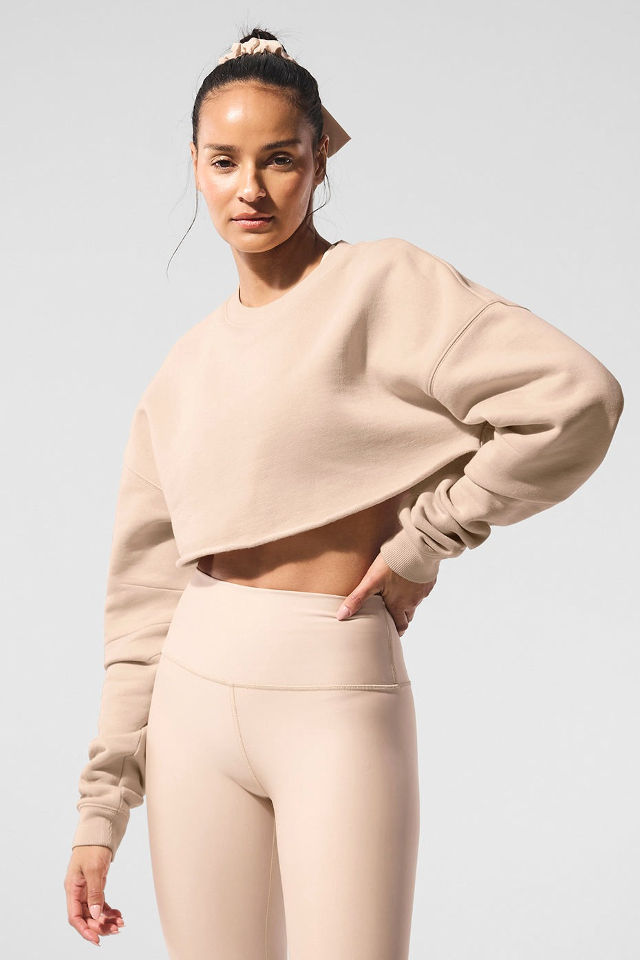 Alo Yoga Extreme Cropped Pullover - Macadamia