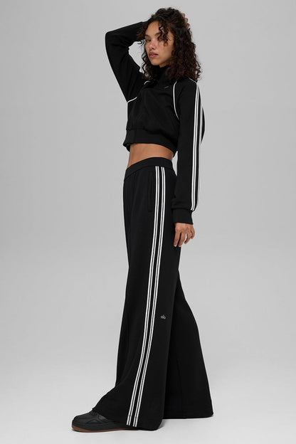 Alo Yoga Track Star Wide Leg Pant (Long) - Black