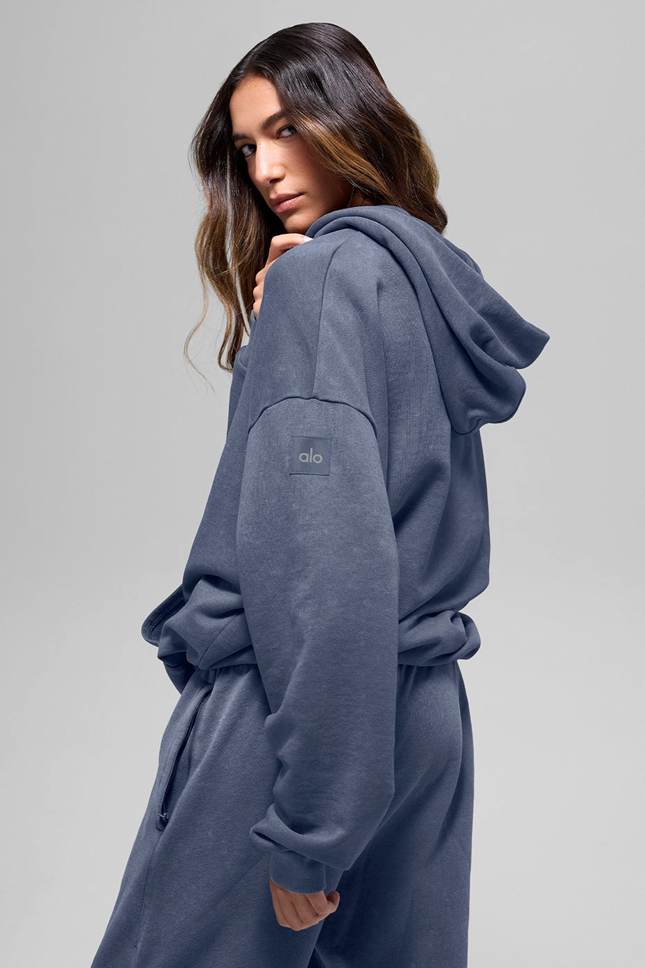 Alo Yoga Chill Vintage Wash Hoodie - Bluestone Wash
