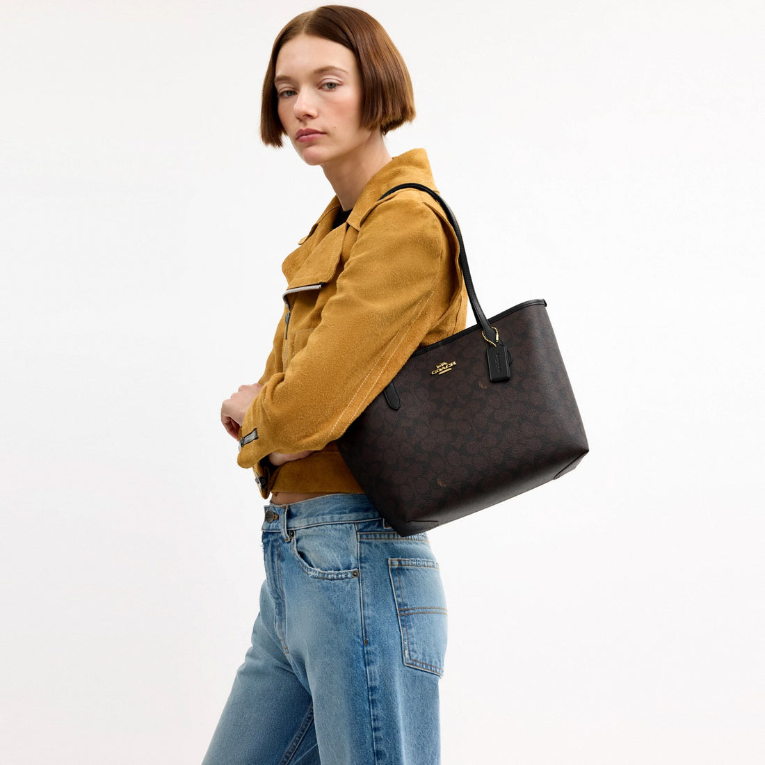 Coach Medium City Tote Bag In Signature Canvas - Gold/Walnut/Black