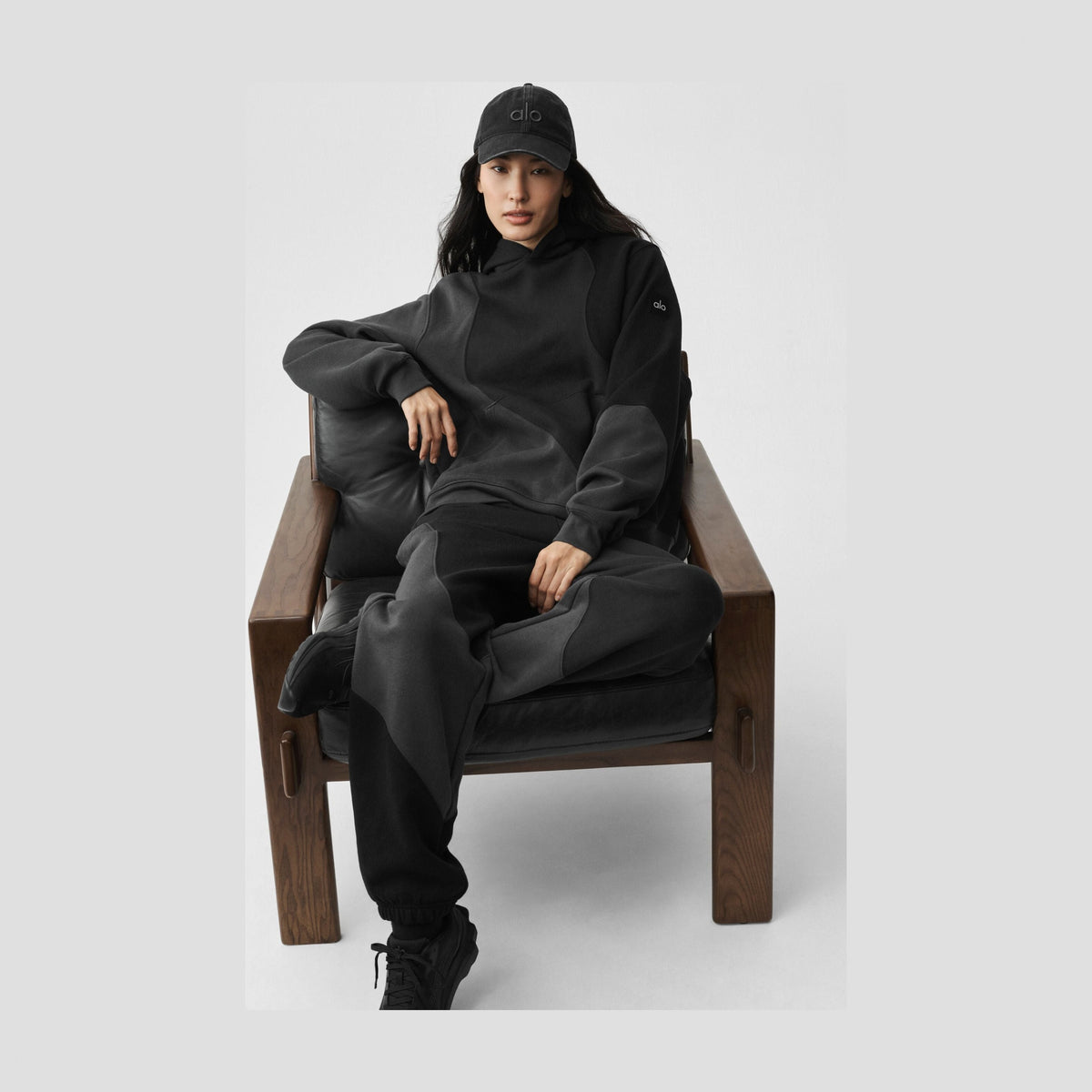 Alo Yoga Make Waves Hoodie - Vintage Black Tonal