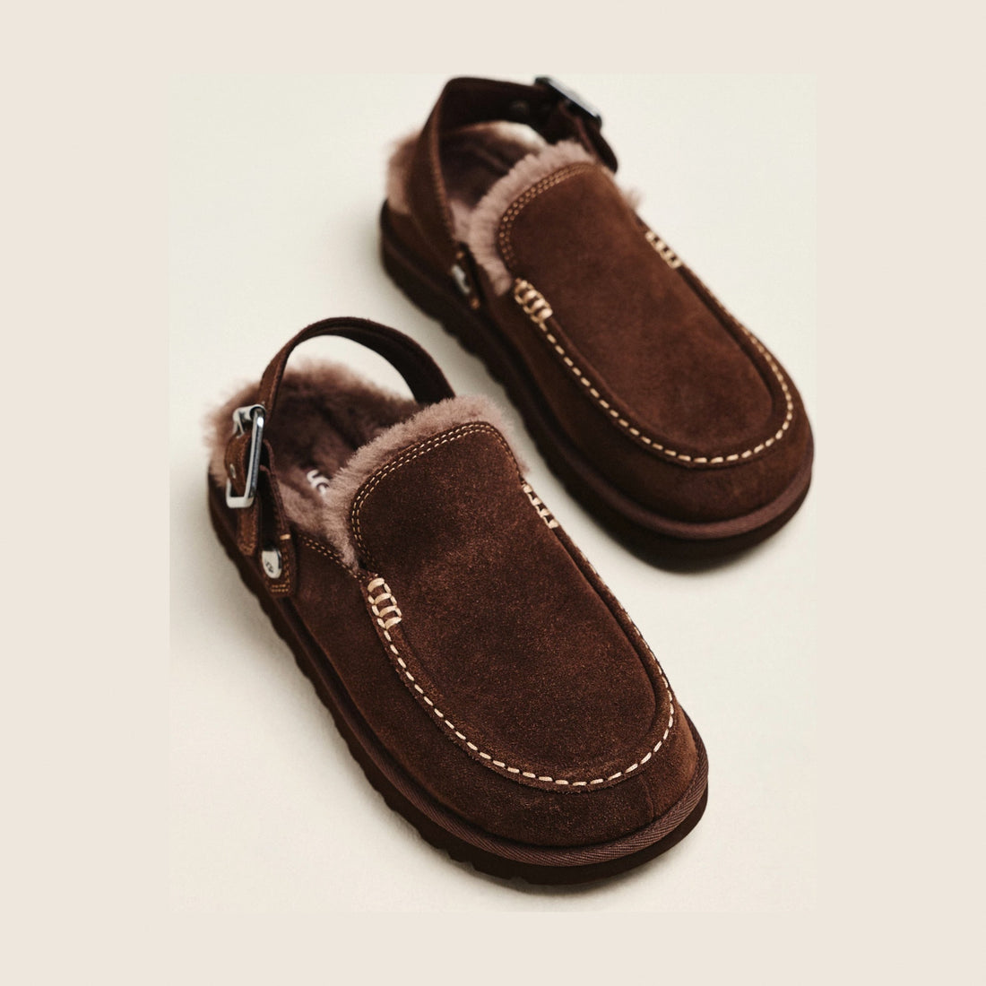 UGG Goldenstar Evelina Clogs - Chocolate