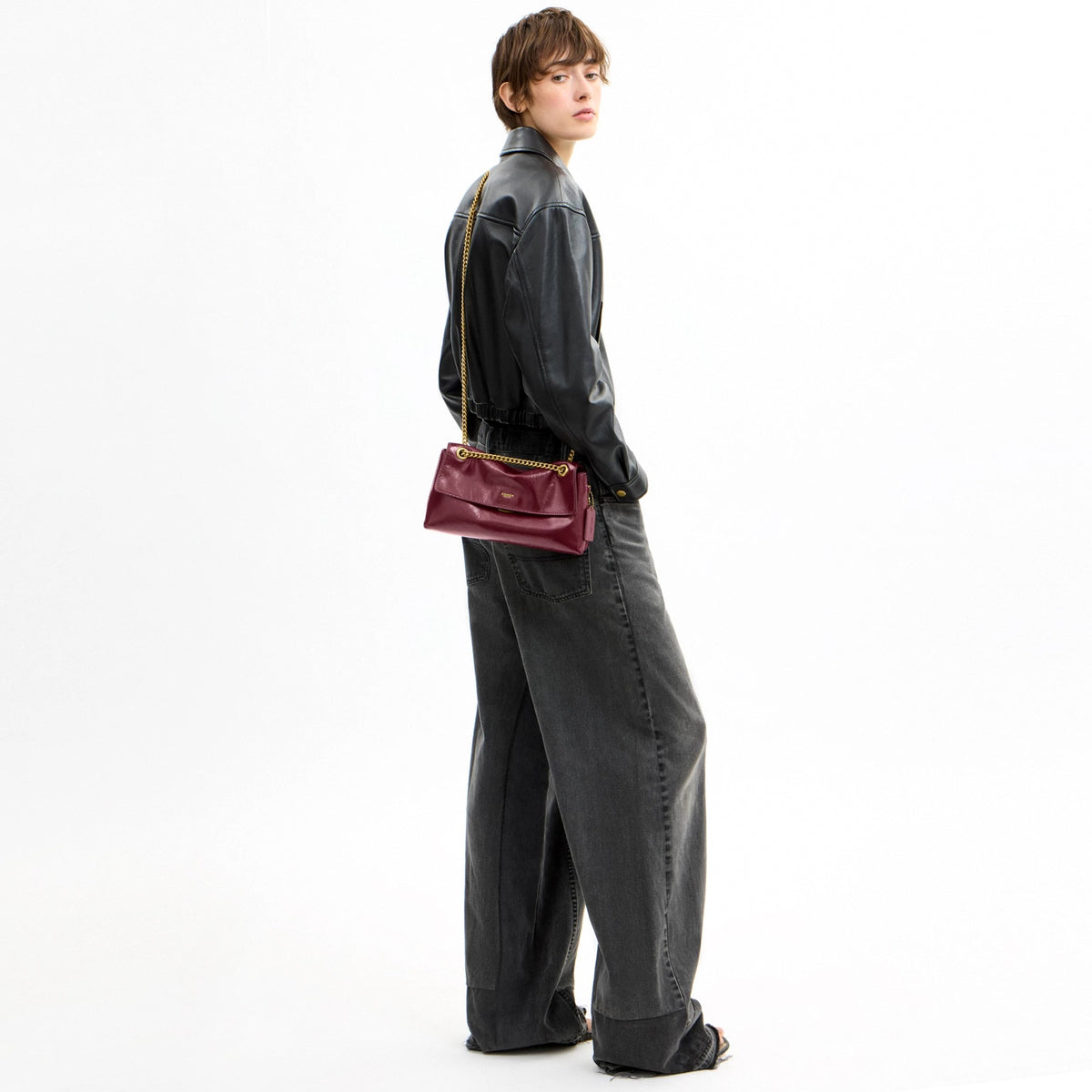 Coach Chelsea Shoulder Bag 26 With Chain - Brass/Dark Cherry
