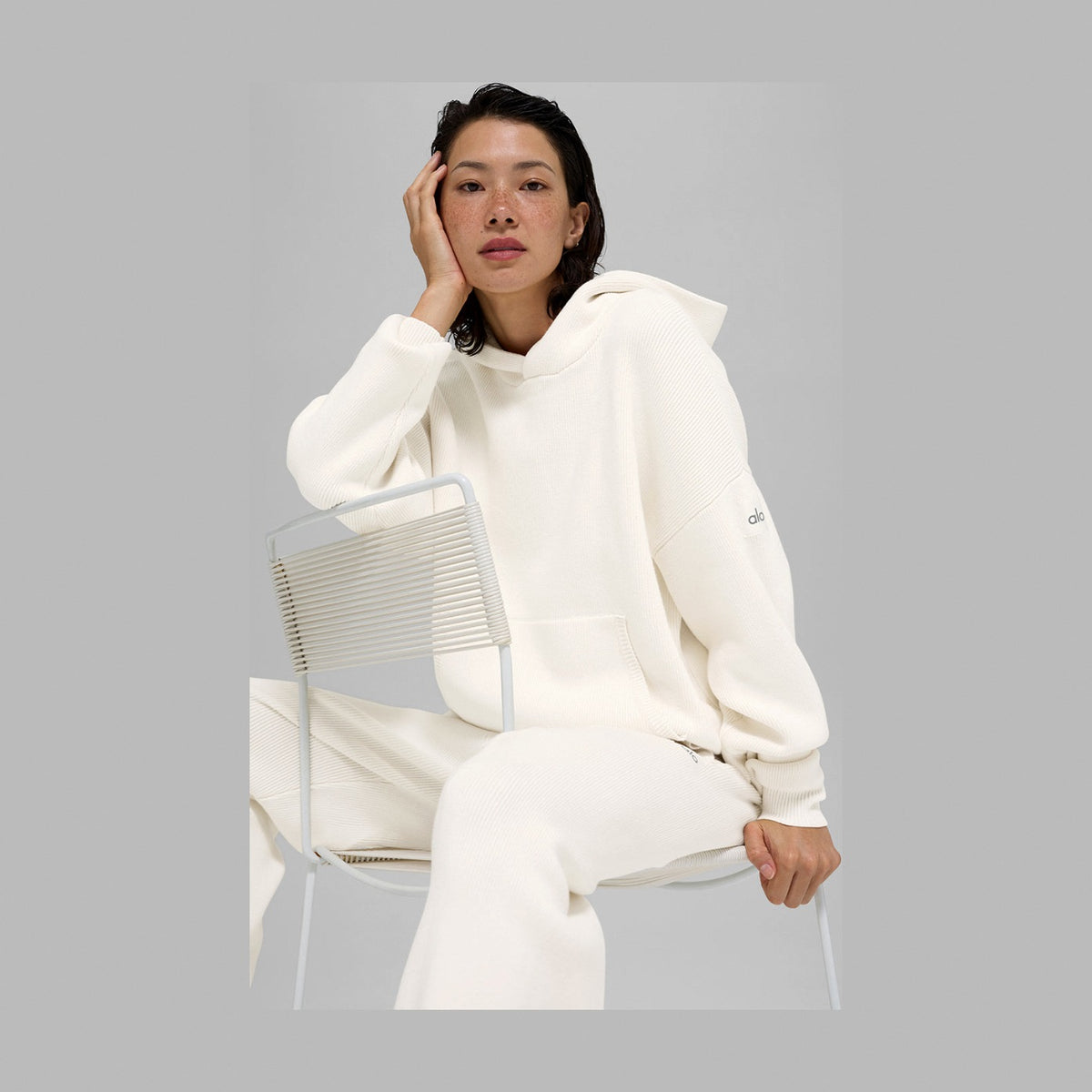 Alo Yoga Scholar Hooded Sweater - Ivory