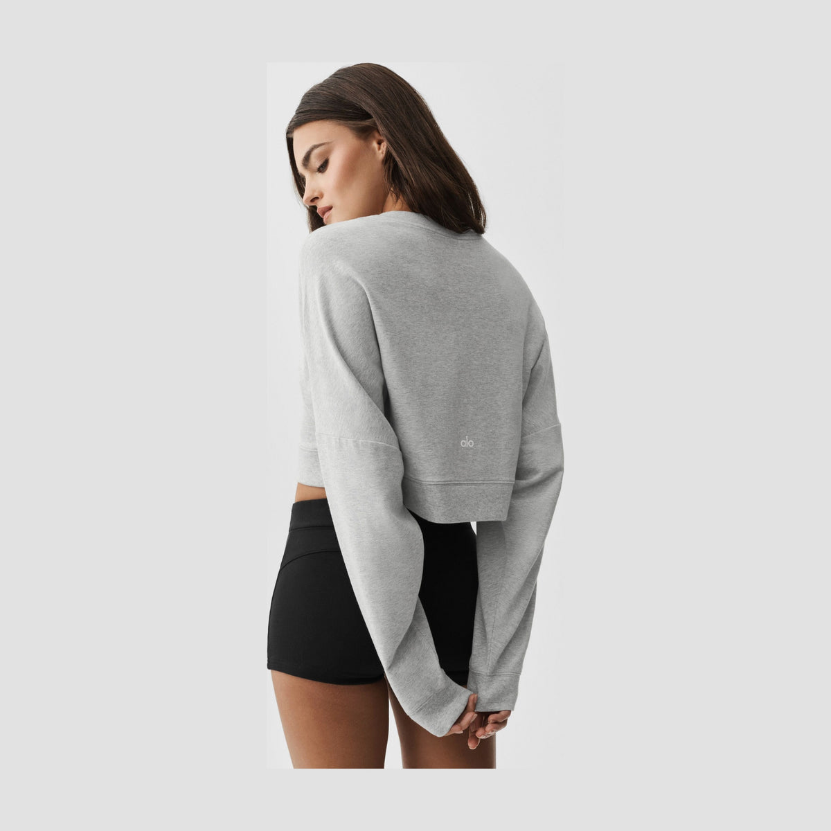 Alo Yoga Cropped Sway Crew Neck Pullover - Athletic Heather Grey