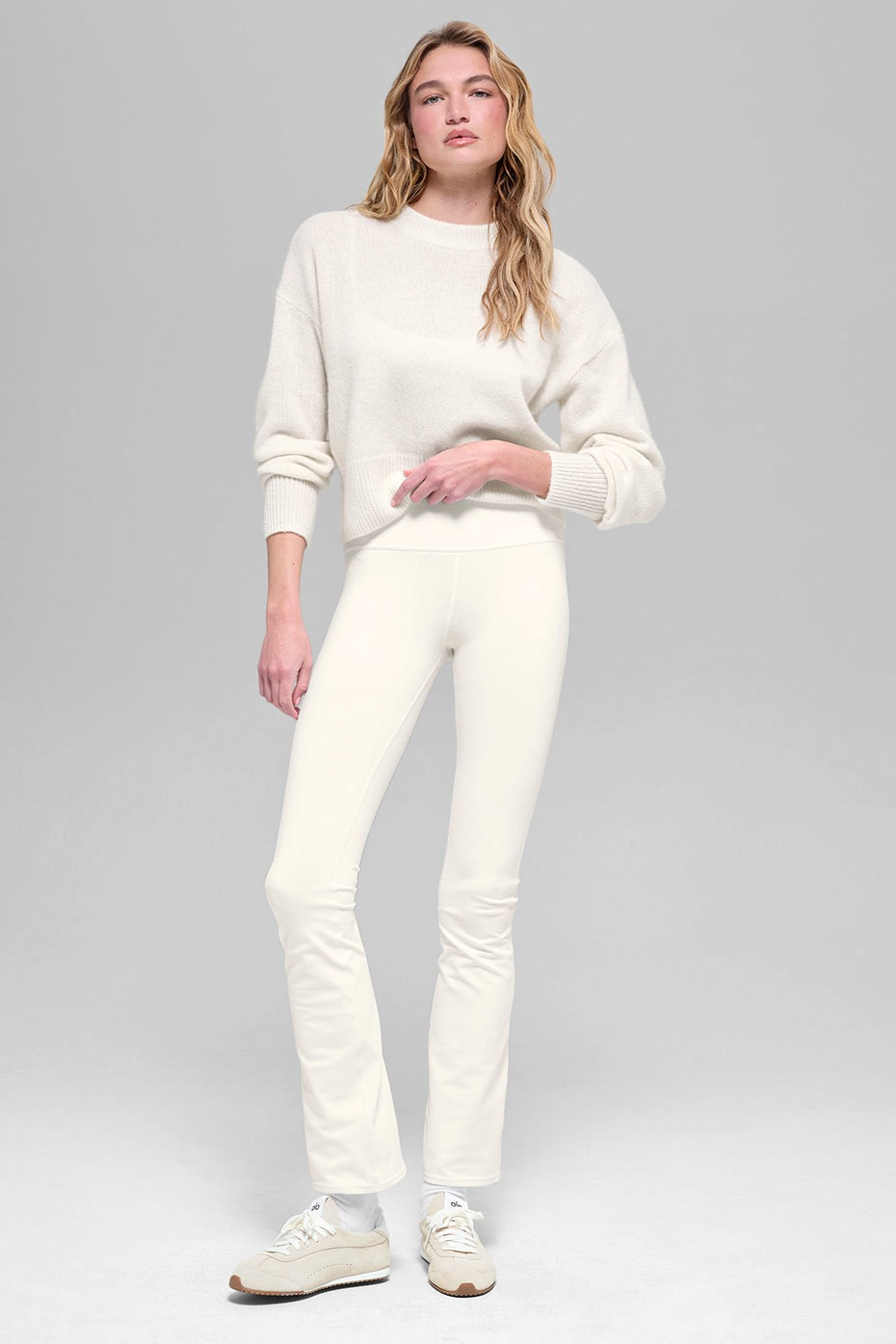Alo Yoga Wool Cashmere Cropped New Class Crewneck Sweater - Ivory