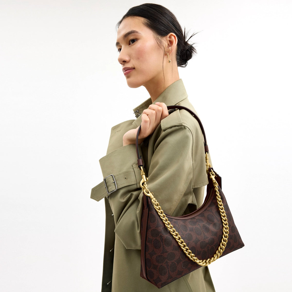 Coach Juliet Shoulder Bag 25 In Signature Canvas - Brass/Maple Maple