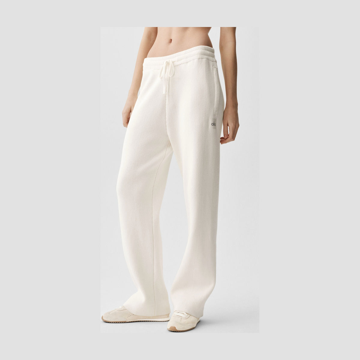 Alo Yoga Scholar Straight Leg Sweatpant - Ivory