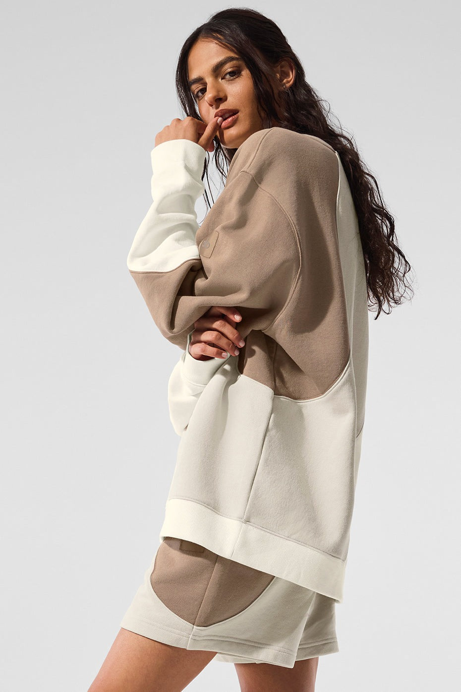 Alo Yoga Make Waves Crew Neck Pullover - Ivory/Bone/Gravel