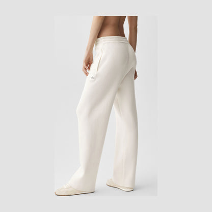Alo Yoga Scholar Straight Leg Sweatpant - Ivory