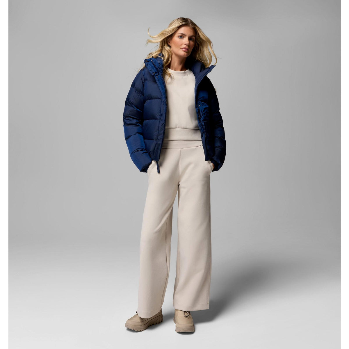 Columbia Women's Amaze Puff Hooded Jacket - Collegiate Navy High Shine