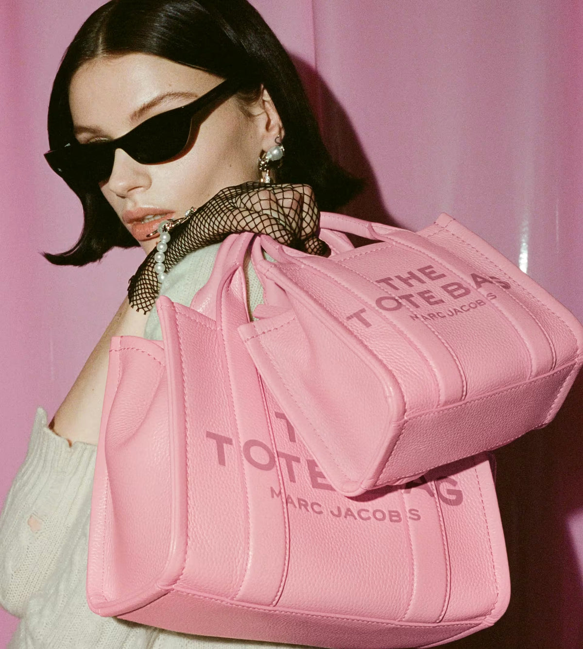 Marc Jacobs The Leather Medium Tote Bag - RIBBON PINK