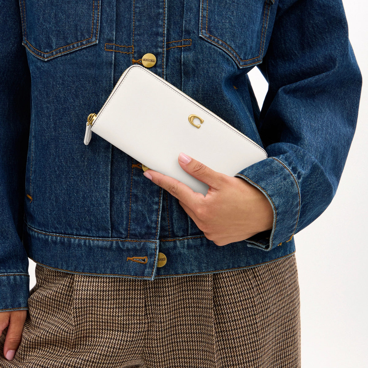 Coach Essential Slim Accordion Zip Wallet - Brass/Chalk