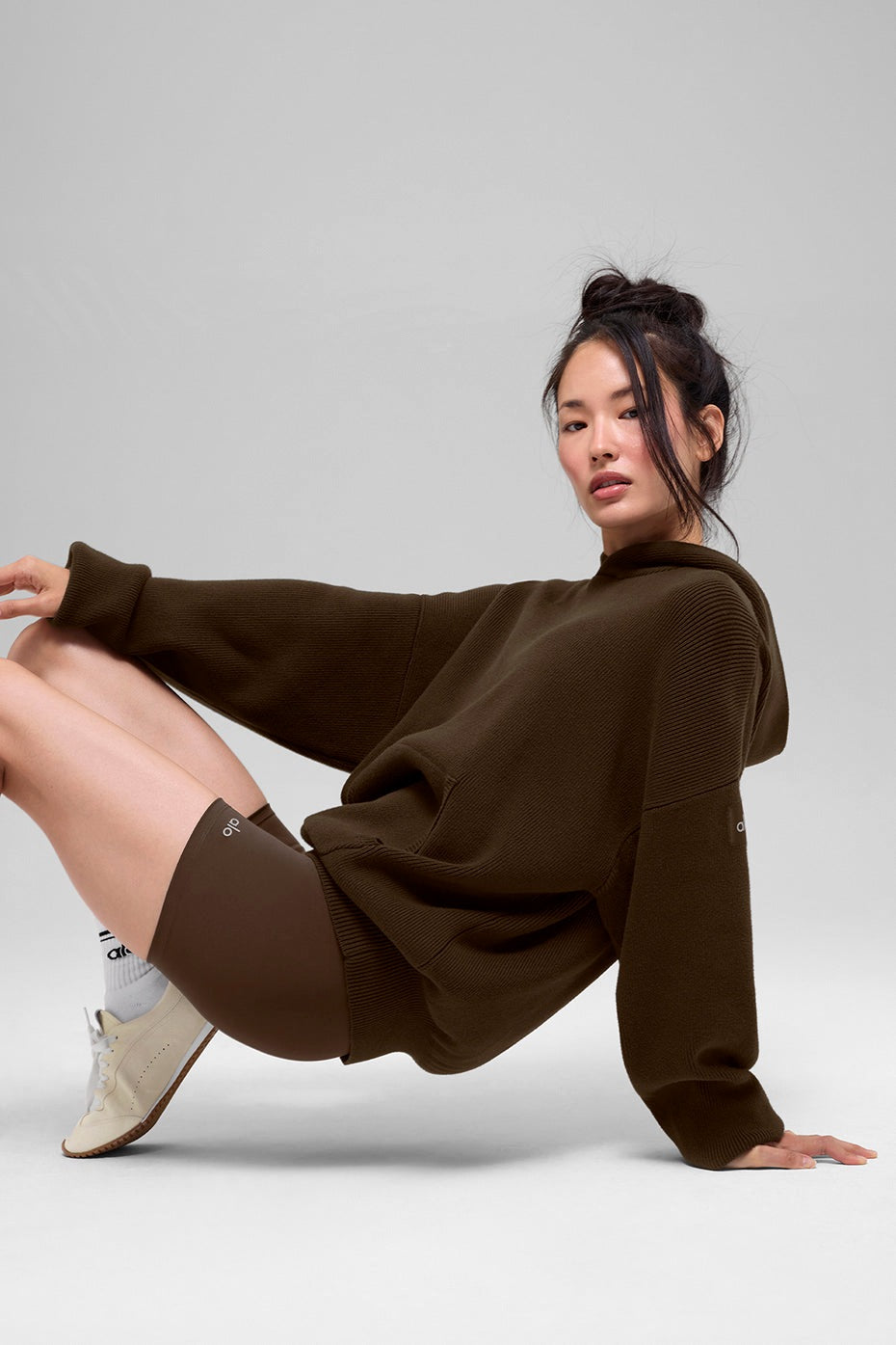 Alo Yoga Scholar Hooded Sweater - Espresso