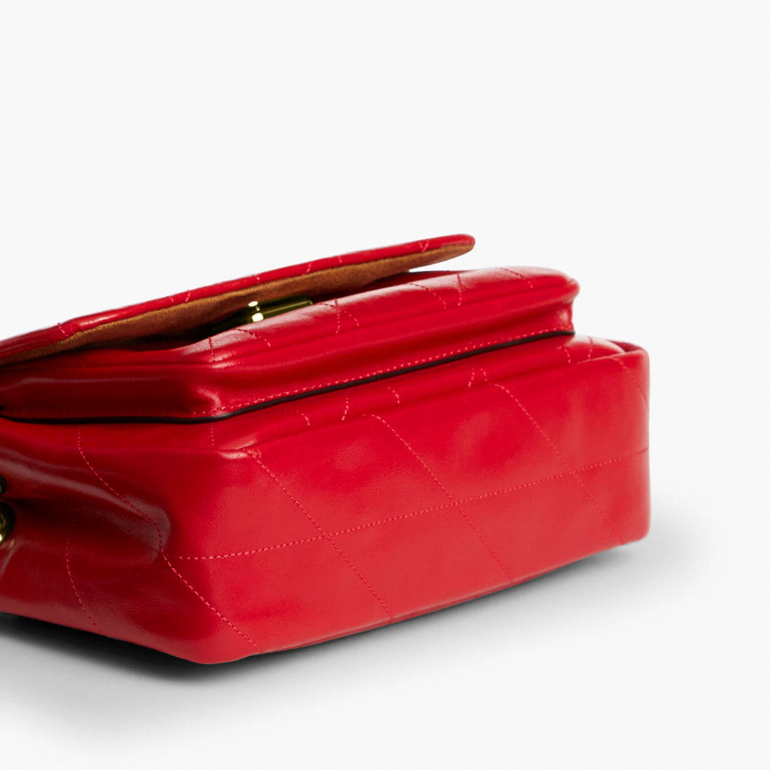 Coach Elodie Crossbody Bag 18 With Quilting - Im/Candy Apple