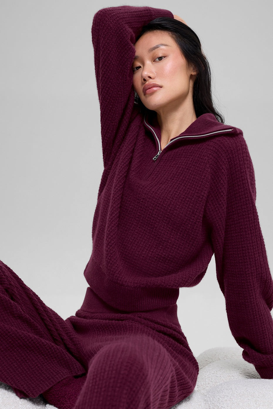 Alo Yoga Cashmere Plush Waffle 1/4 Zip Pullover - Burgundy