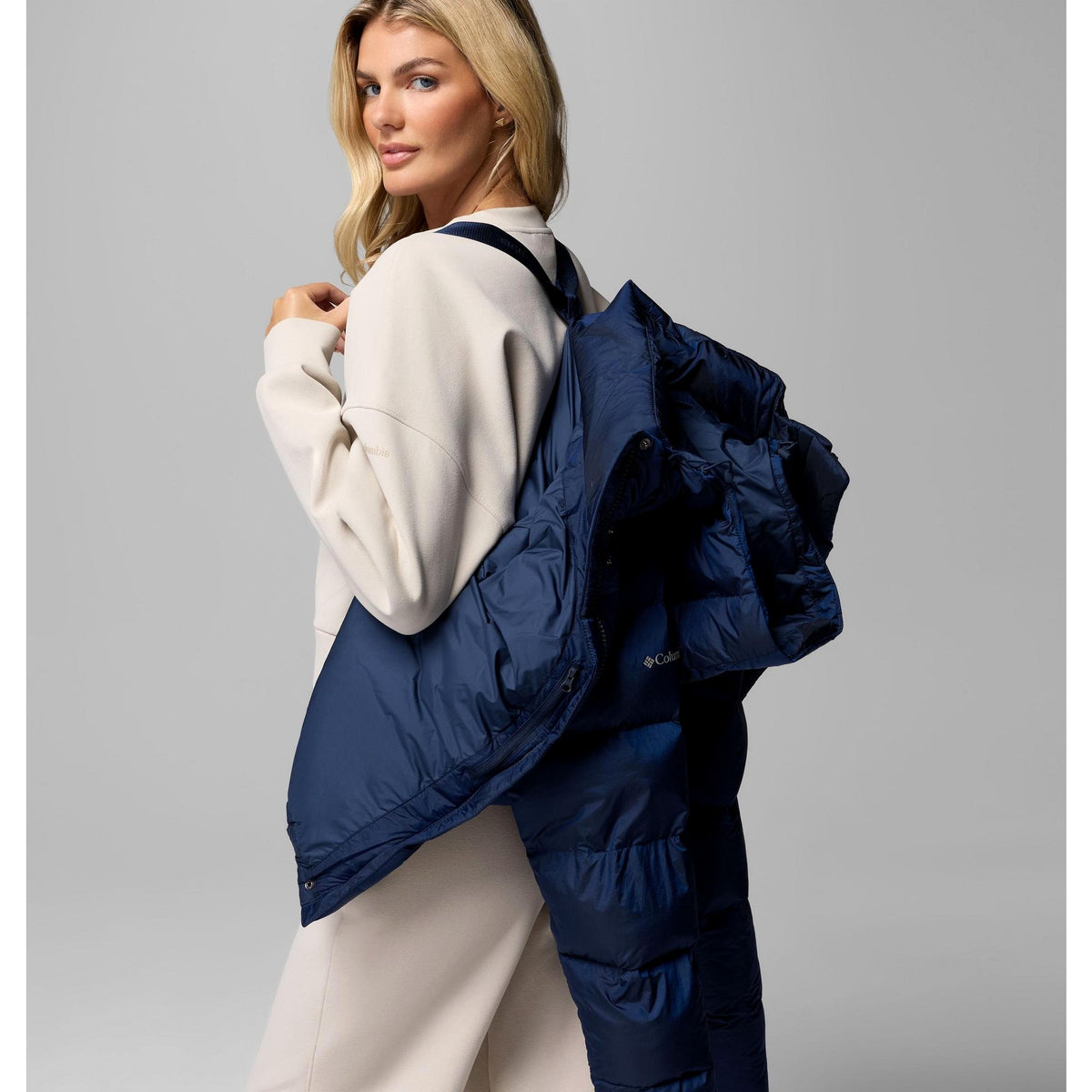 Columbia Women's Amaze Puff Hooded Jacket - Collegiate Navy High Shine