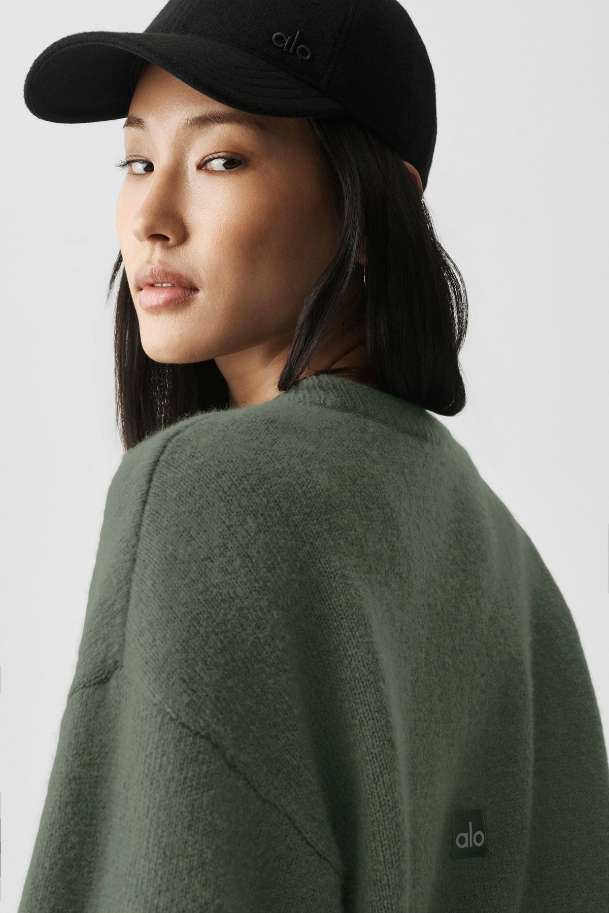 Alo Yoga Wool Cashmere Cropped New Class Crewneck Sweater - Bamboo Green