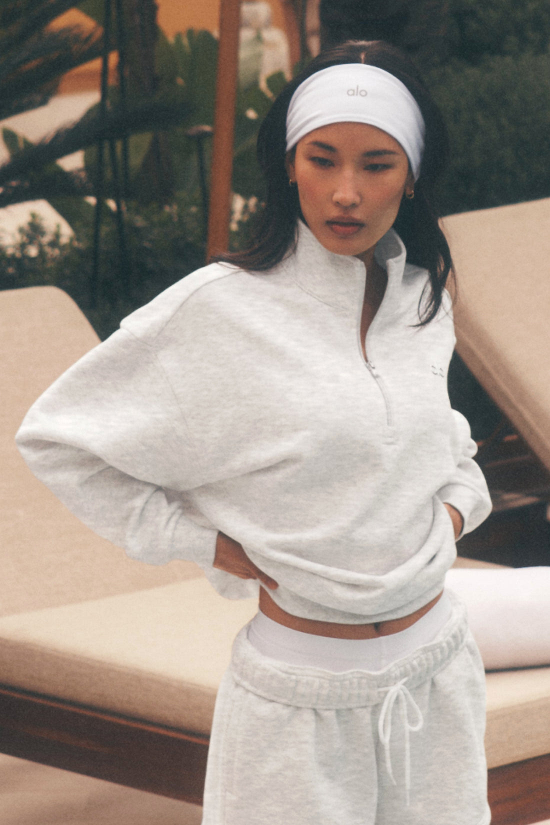 Alo Yoga Accolade 1/4 Zip Pullover - White Heather