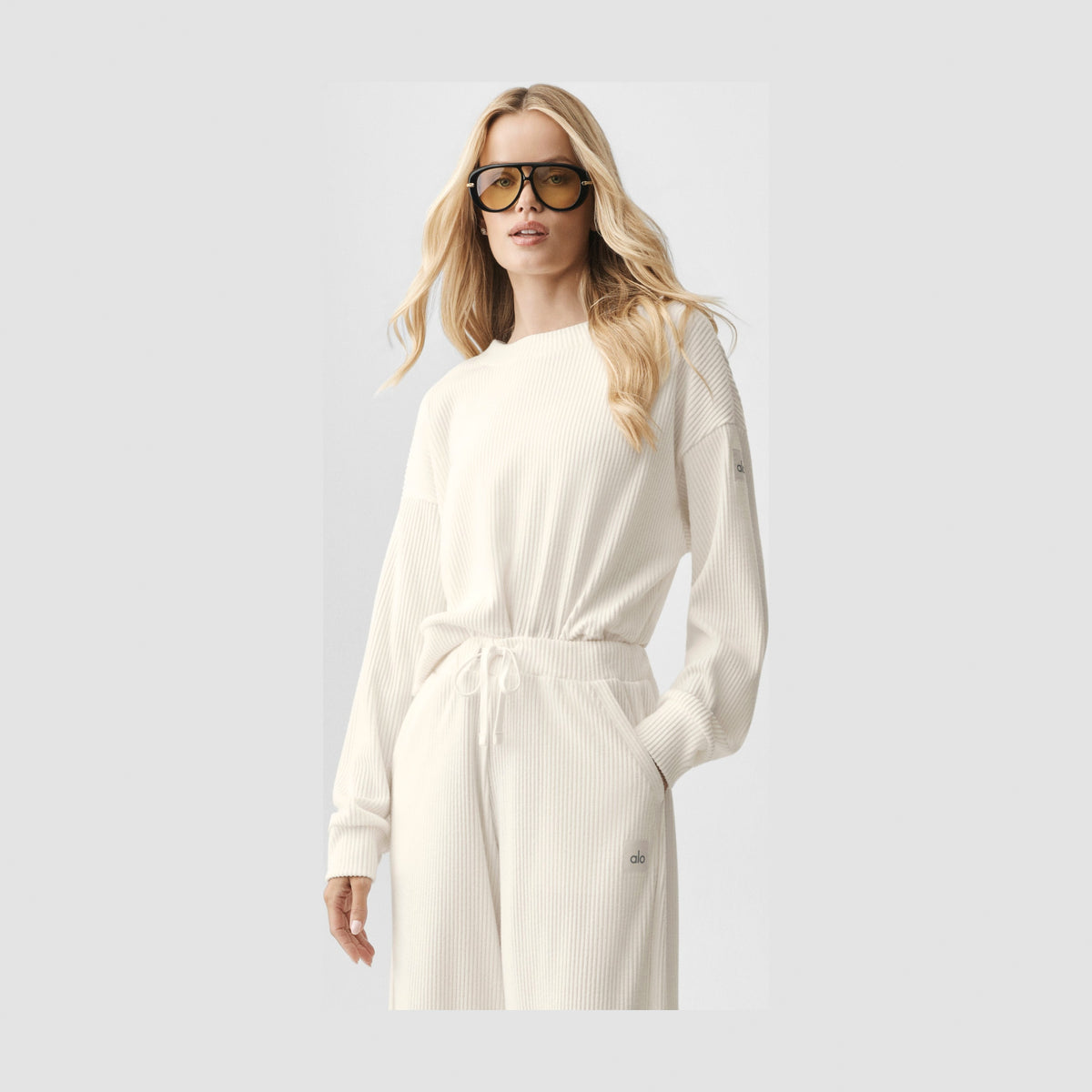 Alo Yoga Muse Crew Neck Pullover - Ivory