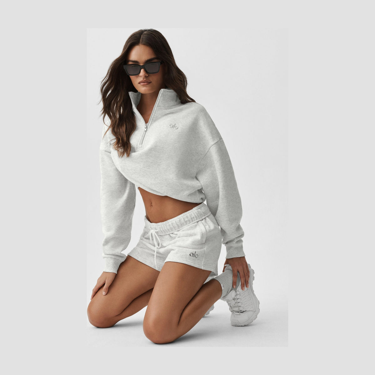 Alo Yoga Accolade 1/4 Zip Pullover - White Heather