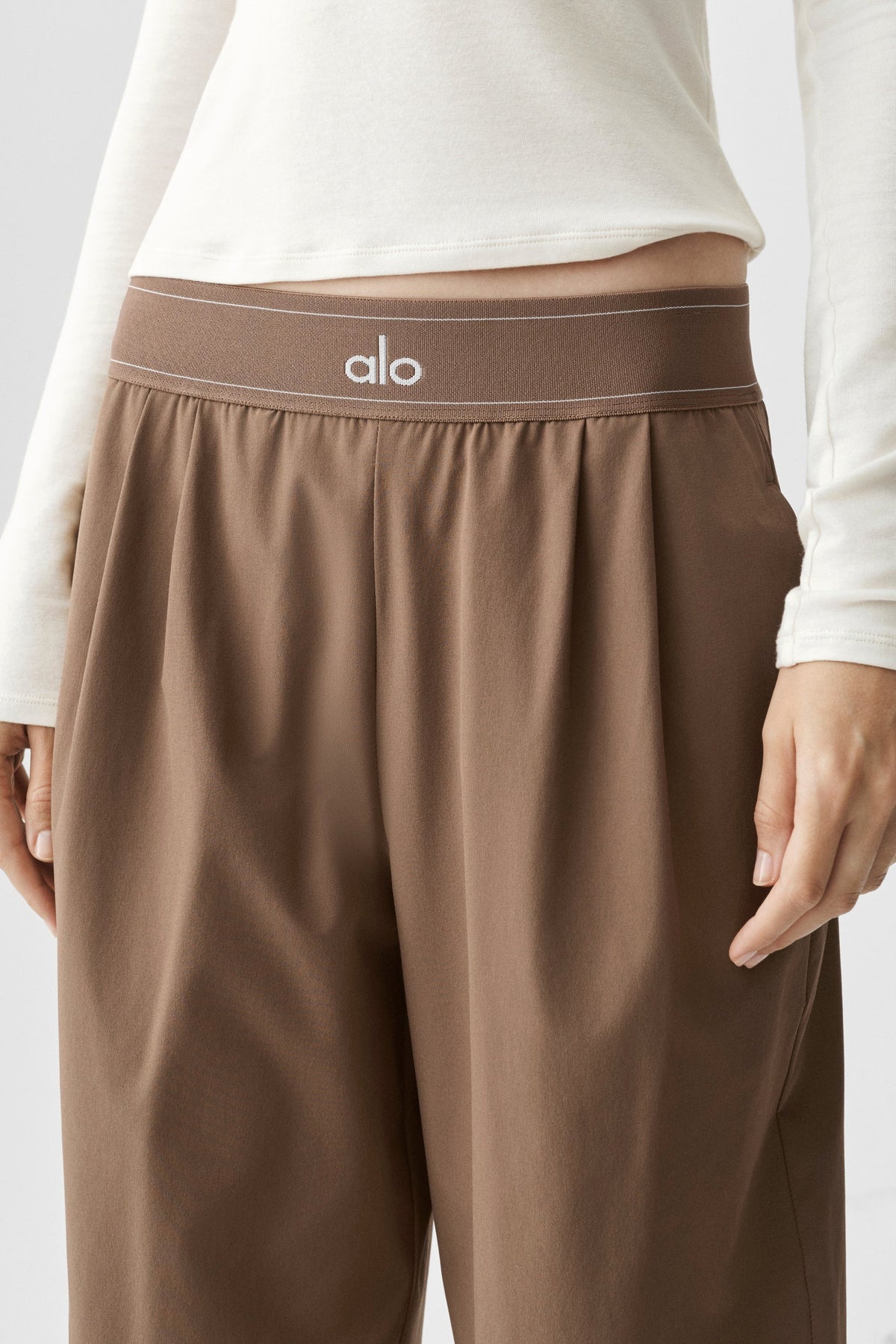 Alo Yoga Suit Up Trouser (Long) - Java Brown