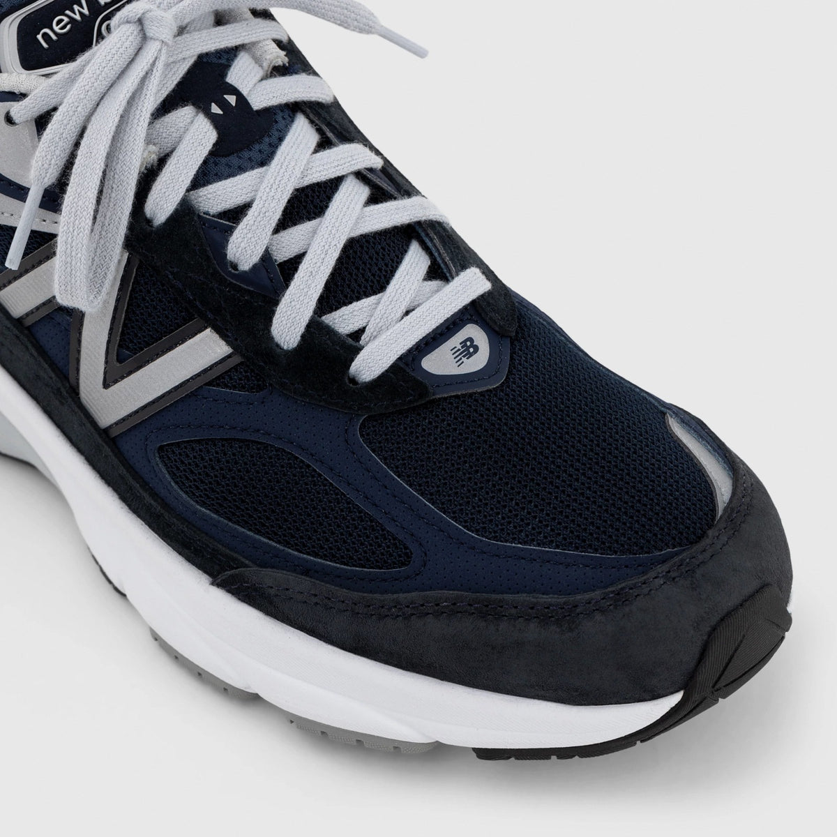 New Balance Made in USA 990v6 - Navy with WHITE