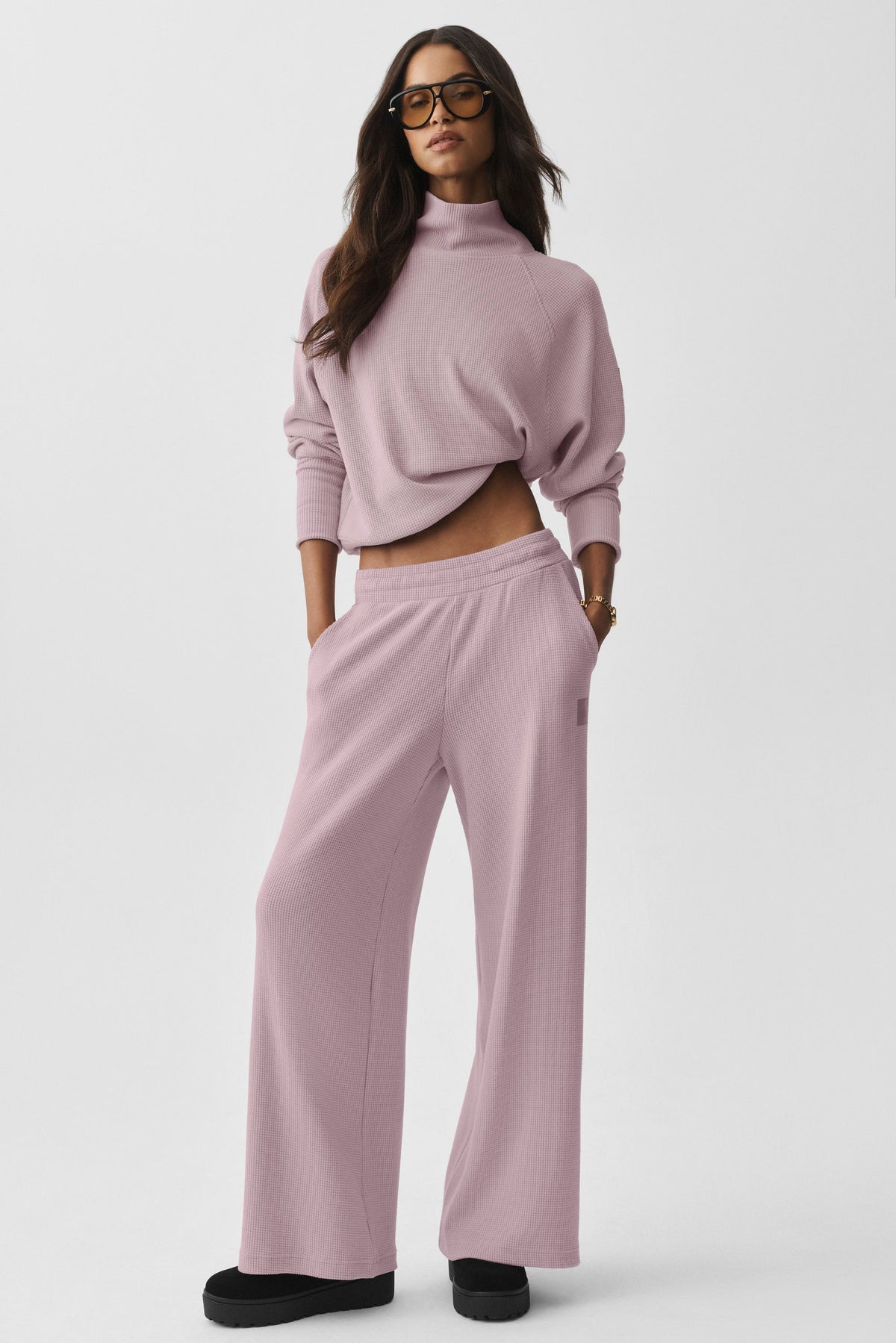Alo Yoga Waffle Weekend Escape Mock Neck Long Sleeve - Frosted Pearl
