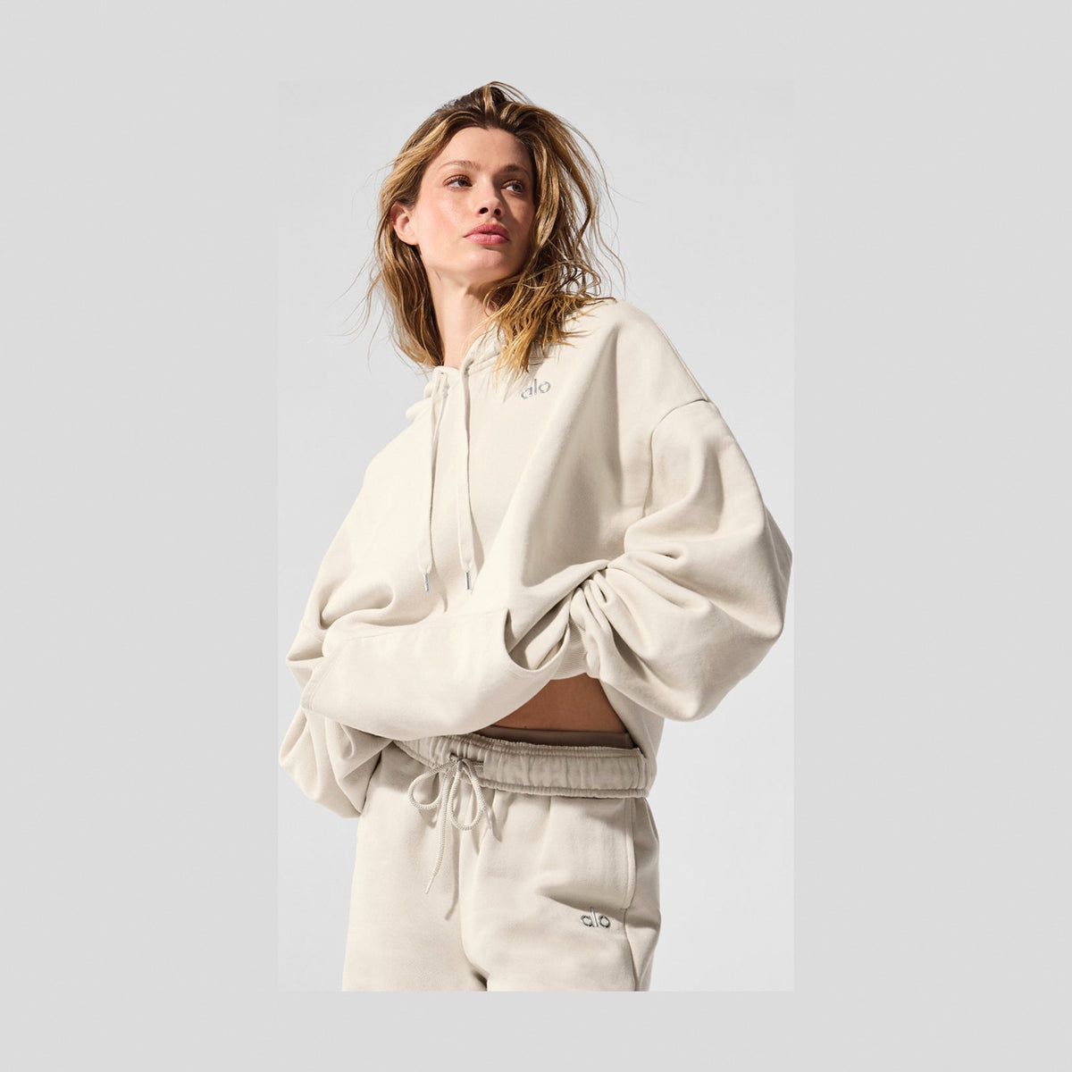 Alo Yoga Accolade Hoodie - Bone