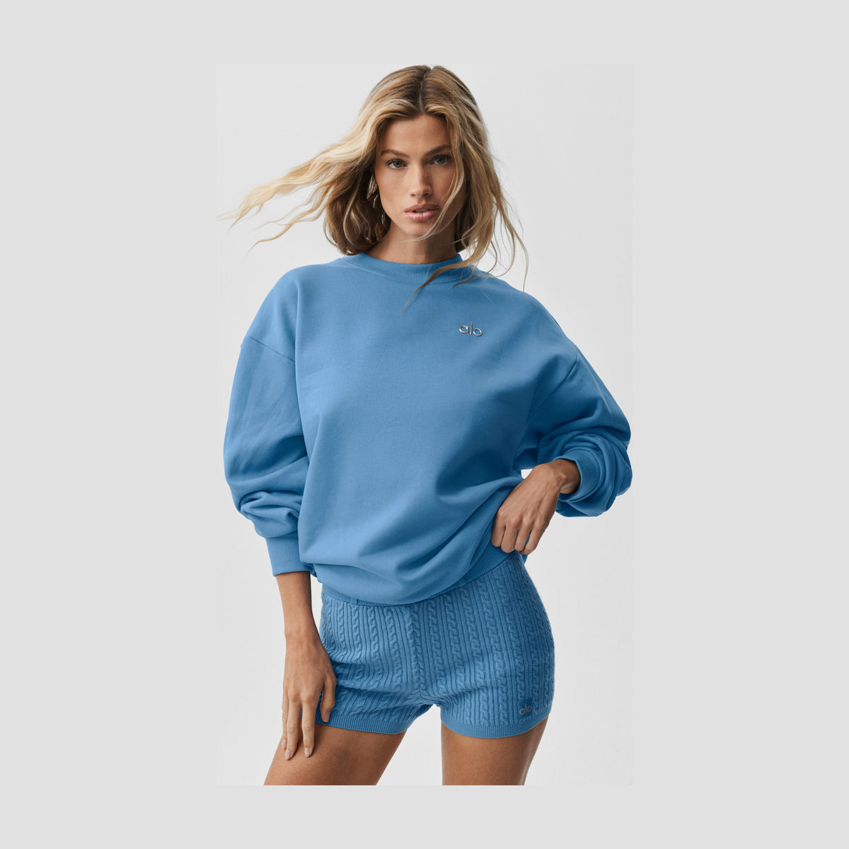 Alo Yoga Accolade Crew Neck Pullover - California Blue