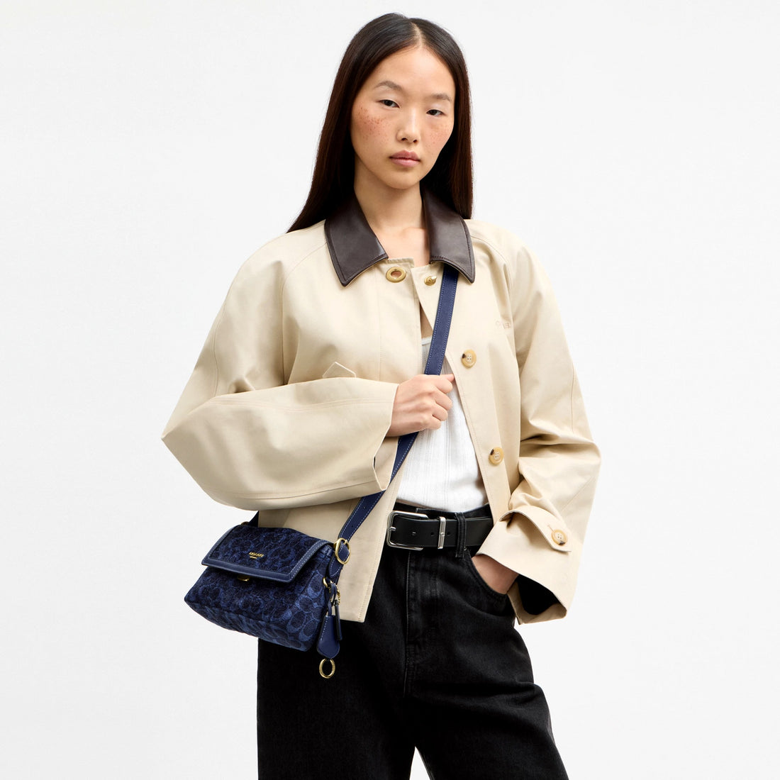 Coach Etta Small Flap Shoulder Bag In Signature Chenille - Gold/Navy