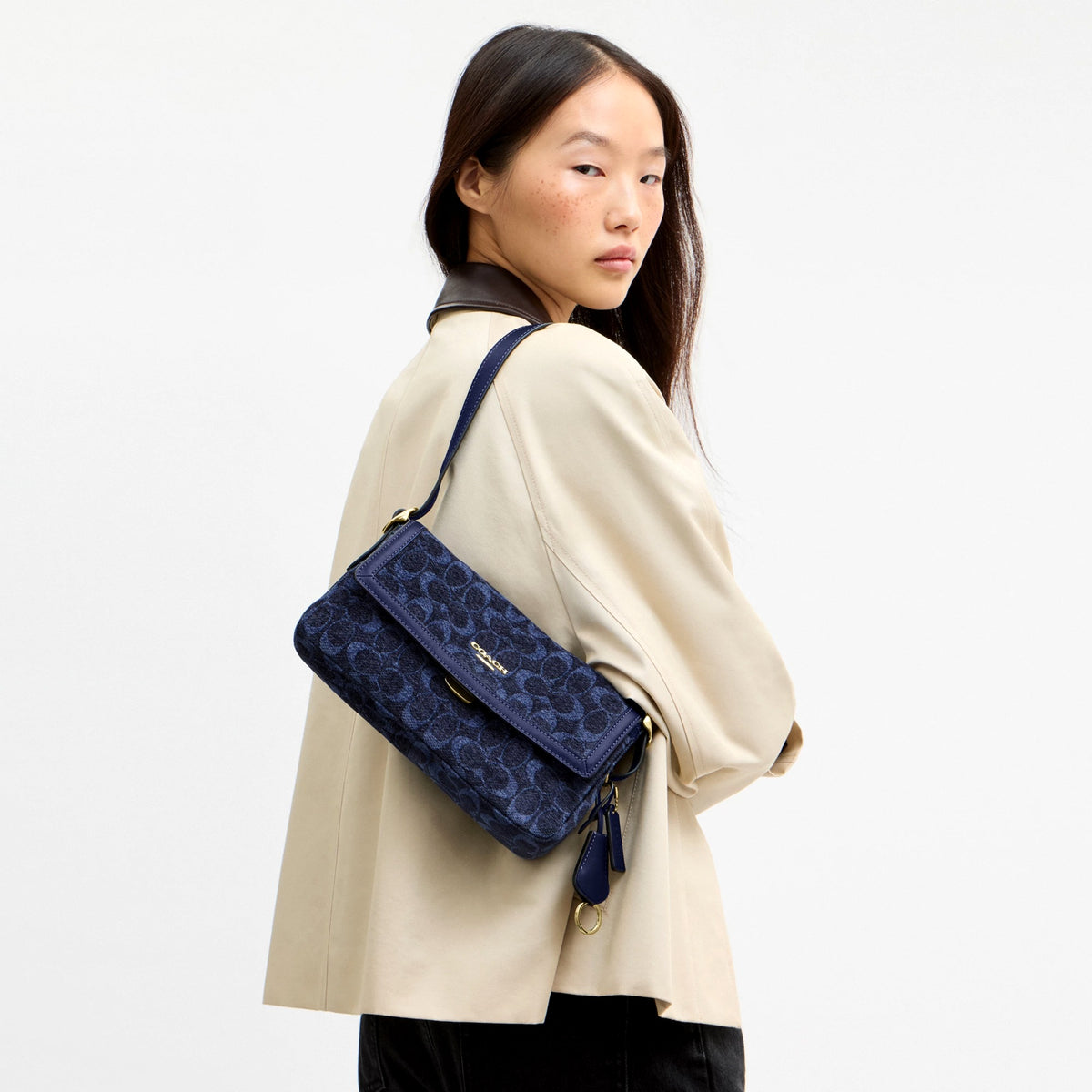 Coach Etta Small Flap Shoulder Bag In Signature Chenille - Gold/Navy