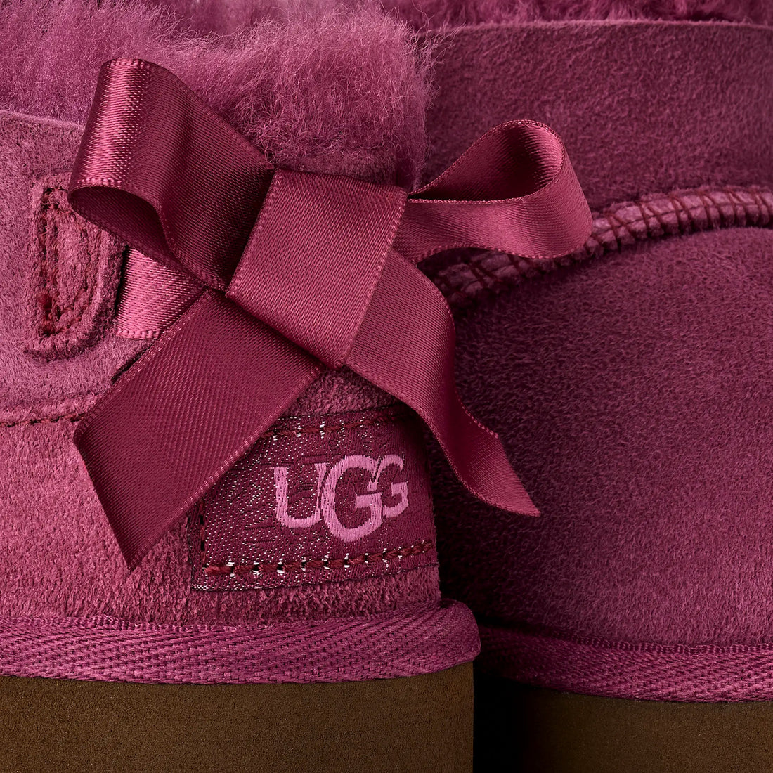UGG Ultra Mini Bailey Bow - Dark Winterberry