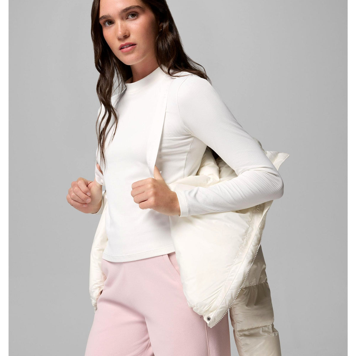 Columbia Women's Amaze Puff Hooded Jacket - Sea Salt Pearl Shine
