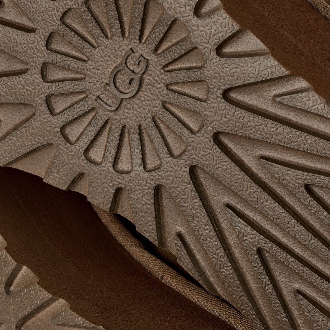 UGG Classic Ultra Mini Platform - Light Bronze
