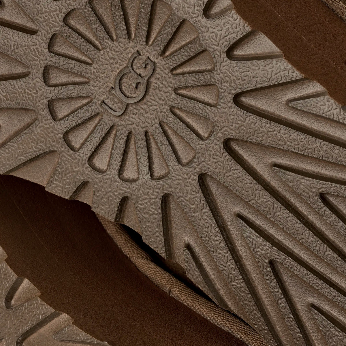 UGG Classic Ultra Mini Platform - Light Bronze