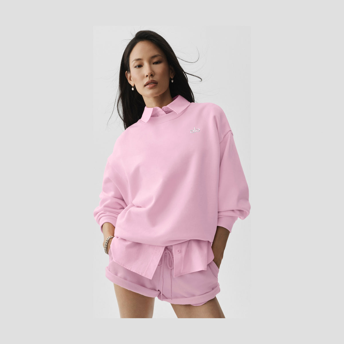 Alo Yoga Accolade Crew Neck Pullover - Pink Marshmallow