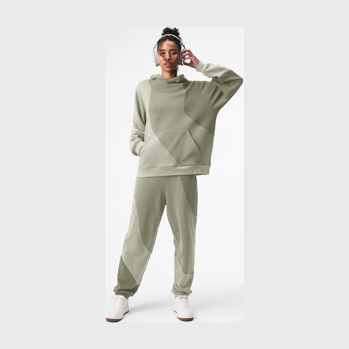 Alo Yoga Make Waves Hoodie - Limestone Tonal
