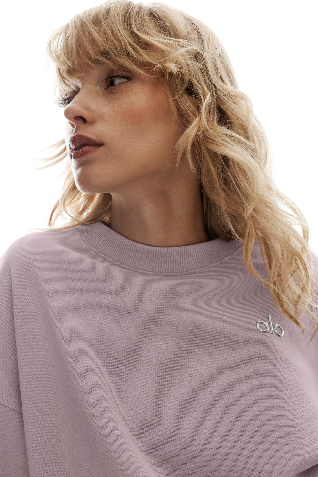 Alo Yoga Accolade Crew Neck Pullover - Frosted Pearl