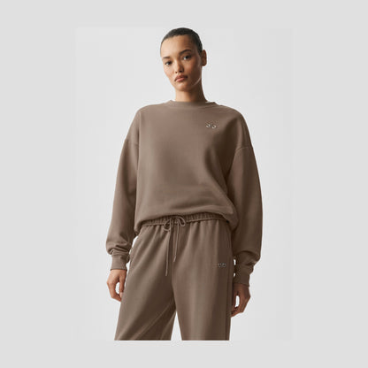 Alo Yoga Accolade Crew Neck Pullover - Gravel