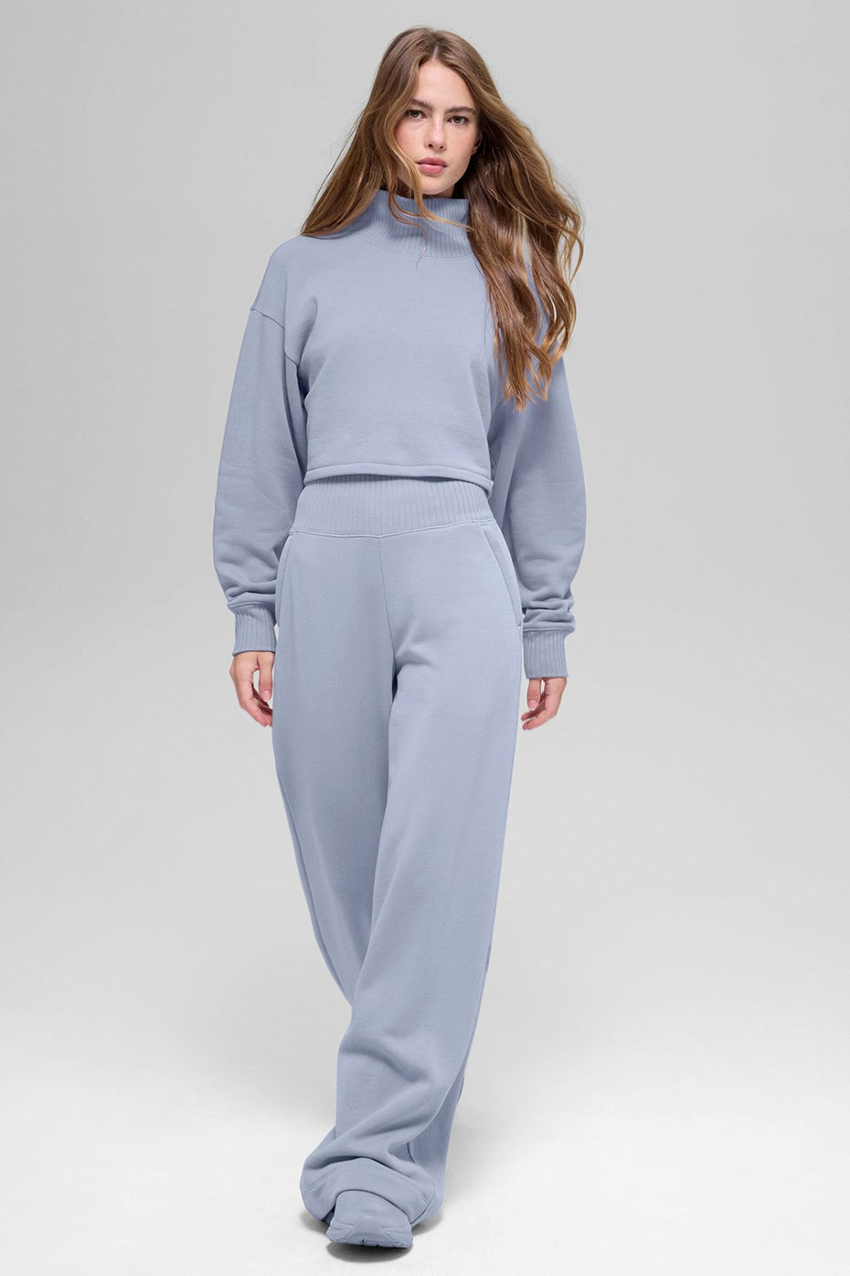 Alo Yoga Cropped Serenity Coverup - Winter Frost