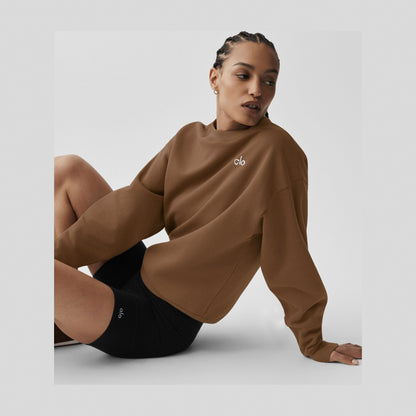 Alo Yoga Accolade Crew Neck Pullover - Sun Kissed Brown