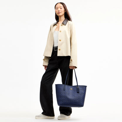 Coach City Tote Bag In Signature Canvas - Gold/Navy