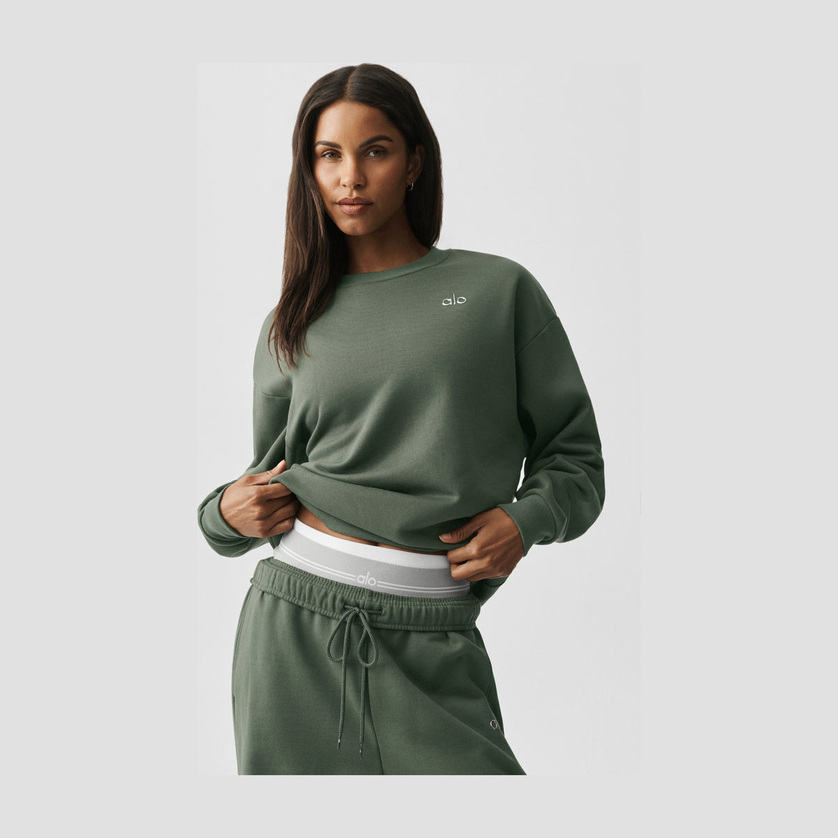 Alo Yoga Accolade Crew Neck Pullover - Bamboo Green
